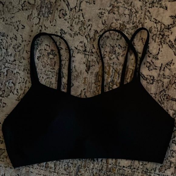 NWOT lululemon like a cloud bra - Picture 1 of 2